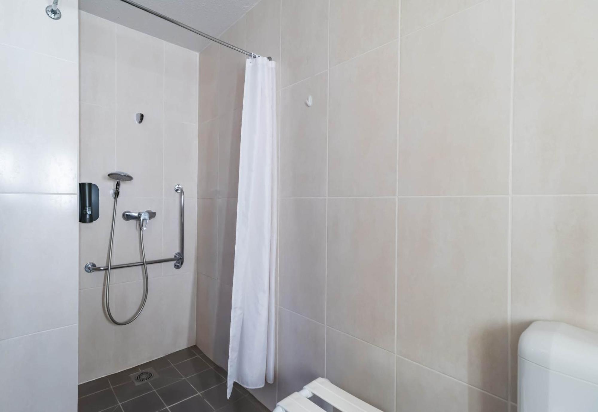 B&B Hotel Saint-Brieuc 트레괴스 외부 사진